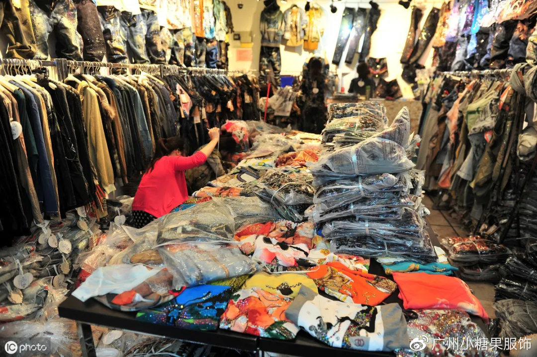 廣州十三行服裝批發(fā)行業(yè)的潛規(guī)則 花了一百萬(wàn)買的經(jīng)驗(yàn)